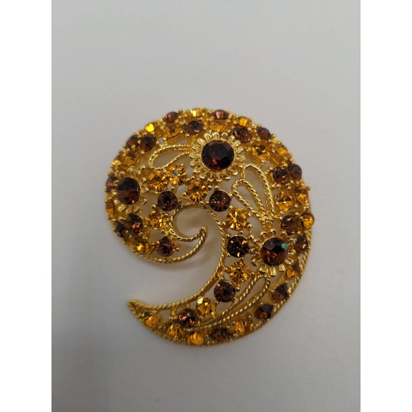 Vintage MJENT Gold Tone Brooch With Brown And Gold Crystal Crescent Circle Shape - Picture 4 of 13